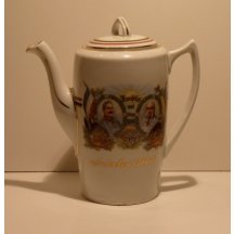 Porcelánová konvice s portréty dvou císařů