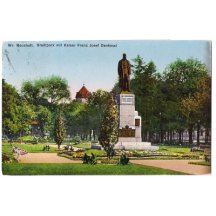Park - Neustadt .... socha Františka Josefa v nadživotní velikosti