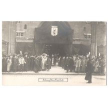 Before rendering the remains of Franz Joseph of the church