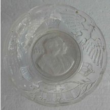 Čtyři skleněné talíře 