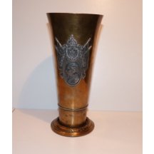 Slavnostní pohár s portrétem císaře Viléma