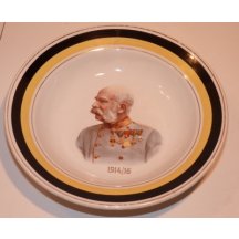 Talíř s portrétem císaře Franz Josefa I.se žlutým a černým pruhem 1914 - 16