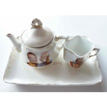 Mléčenka s dvojportrétem císařů 