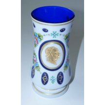 Půllitr s vybroušeným portrétem císaře Franz Josefa 