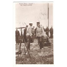 Franz Joseph on maneuvers , in a debat with soldiers