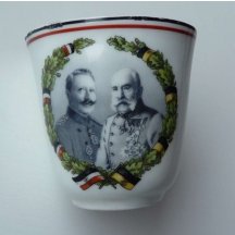 Hrníček s portréty císařů Františka Josefa a Viléma 