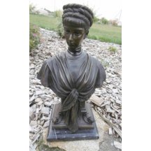 Bronzová busta Alžběty 