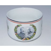 Porcelánový hrníček s portréty císařů FJI a WI 
