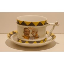 Hrneček s portréty císařů