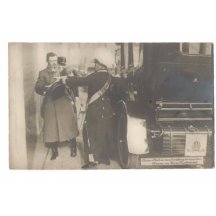 Karl is getting out of the car RR!!!