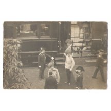 Franz Josef vystupuje z vlaku