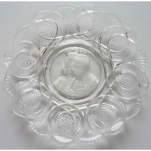 Talíř s dvojportrétem FJI. a WI. - sklo