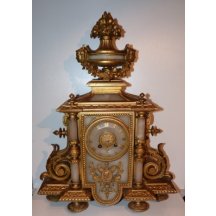 Historické stolní hodiny