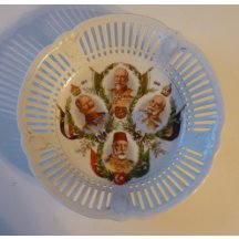 Dekorativní talíř s portréty čtyř vládců 