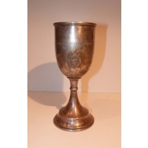 Celostříbrný pohárek s rakouskými symboly a FJI.