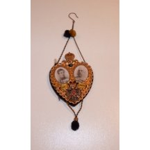 Ballspende ve tvaru srdíčka - portrét F.J.I.