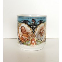 Hrnek na kávu s dvojportrétem císaře Franz Josefa a Wilhelma