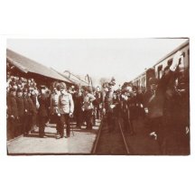 Franz Josef po vystoupení z vlaku (na jihu)