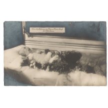 Franz Joseph in coffin in Schönbrunn in his room , the 10th print