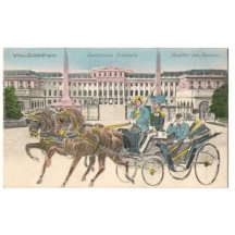 Císař František Josef projíždí před zámkem Schönbrunn