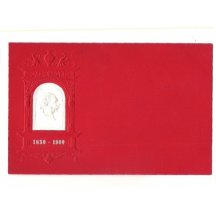 Červený papír s bílým portrétem císaře