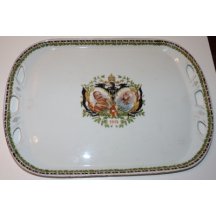 Tác (1914) s portrétem Franz Josefa I., Wilhelma II. a rostlinnými motivy