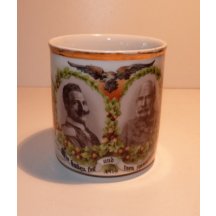 Dubové motivy, orlice a portréty císařů