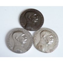 Tři medaile císaře Františka Josefa v jiných odstínech